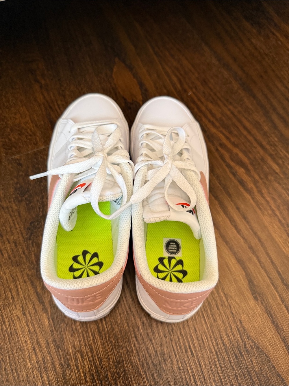 Nike Women’s White Sneakers with Peach Swoosh - Picture 3 of 5